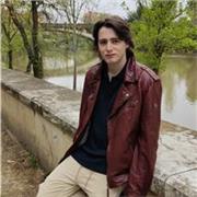 Soy profesor de primaria graduado. Cuento también con las menciones en Inglés y Educación Física.